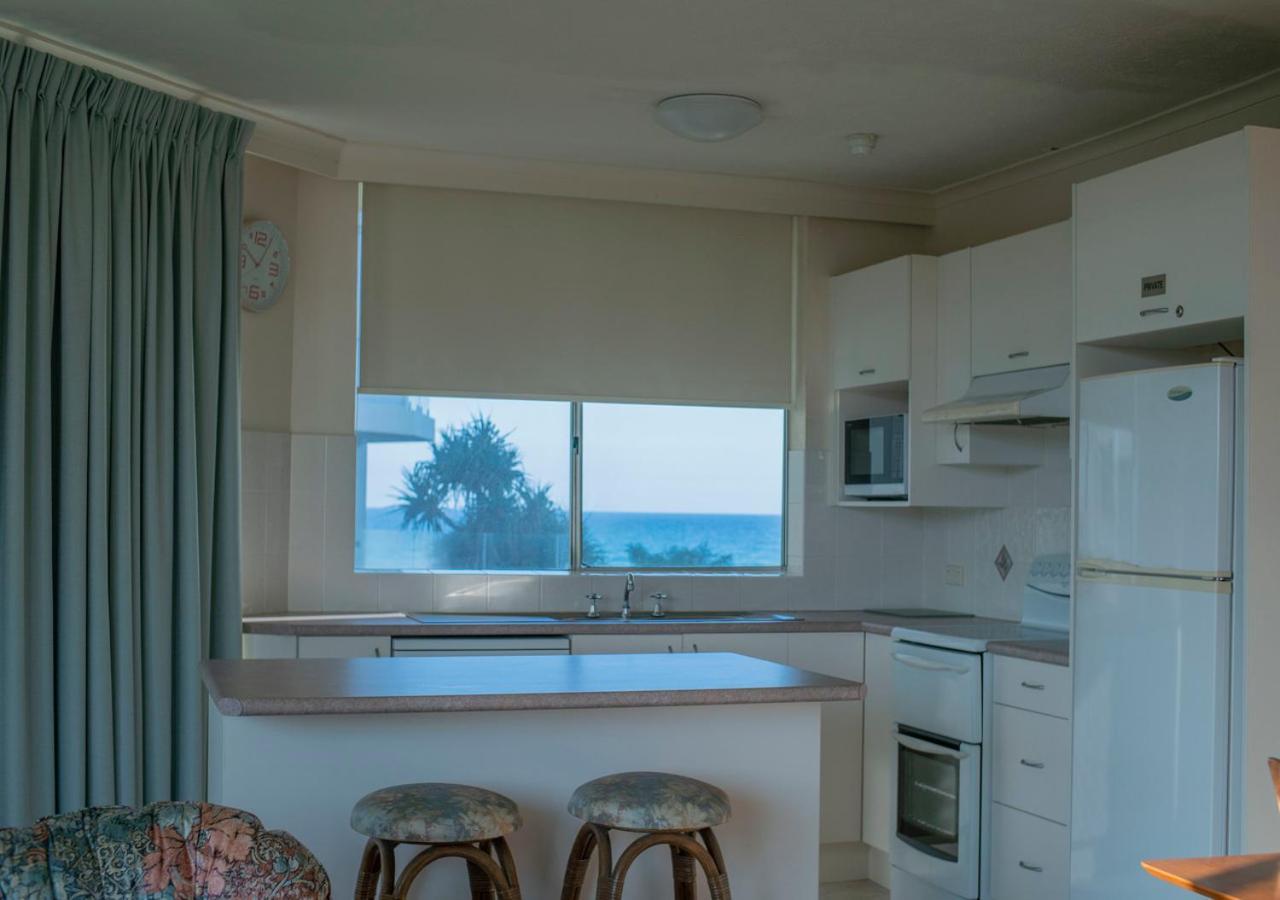 Foreshore Beachfront Apartments Gold Coast Extérieur photo