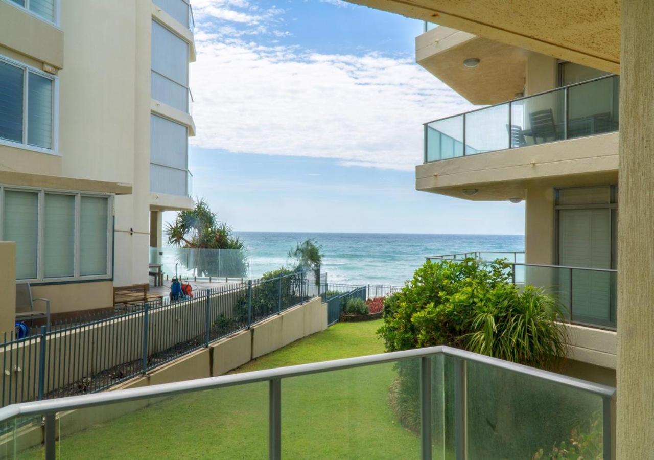Foreshore Beachfront Apartments Gold Coast Extérieur photo