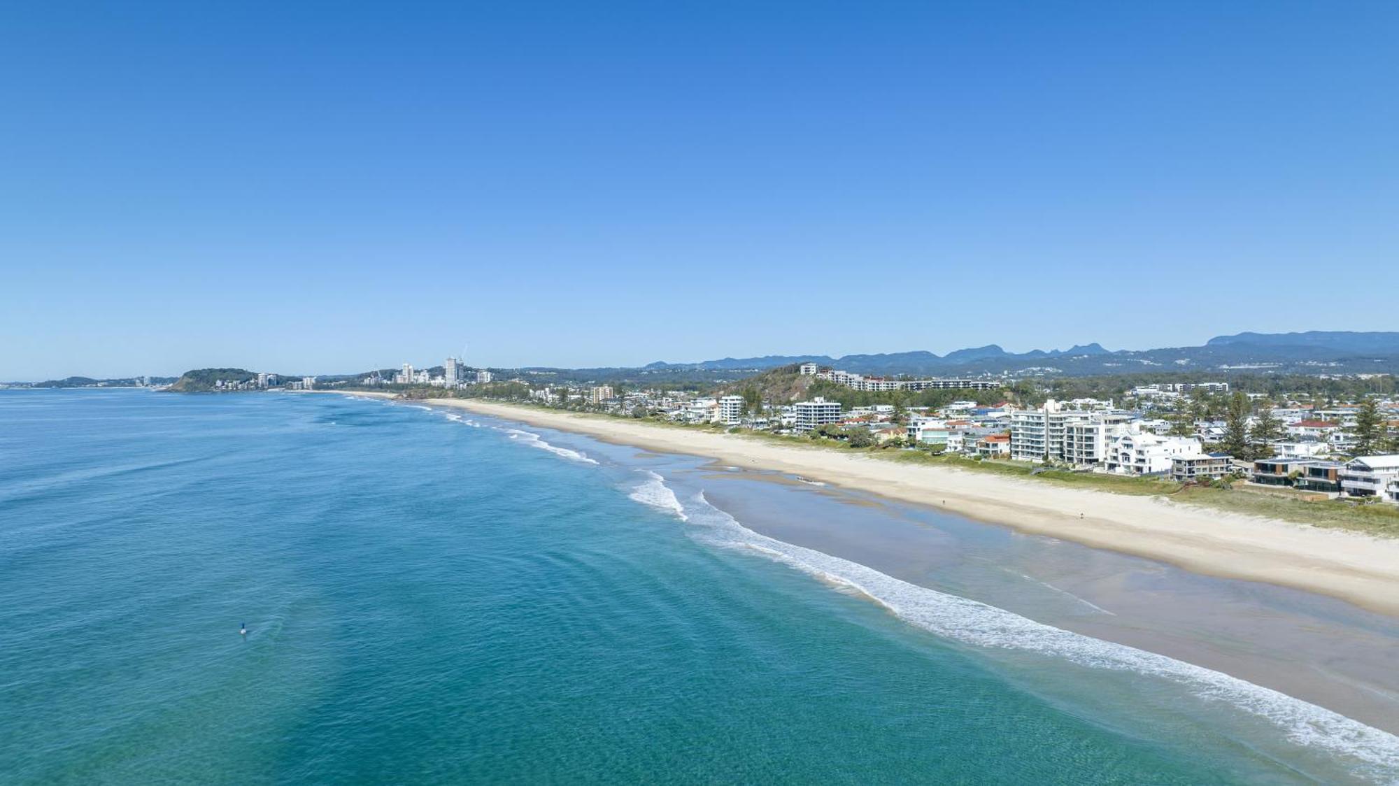 Foreshore Beachfront Apartments Gold Coast Extérieur photo