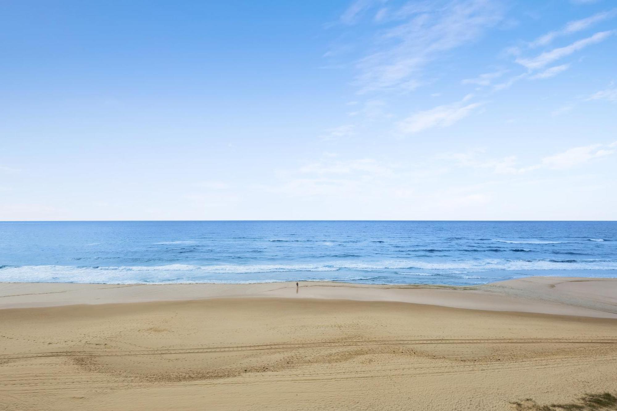 Foreshore Beachfront Apartments Gold Coast Extérieur photo