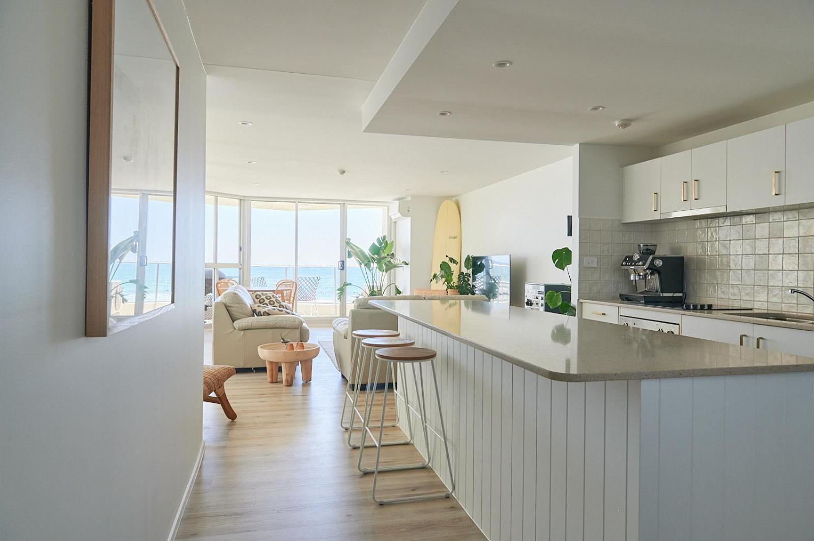 Foreshore Beachfront Apartments Gold Coast Extérieur photo