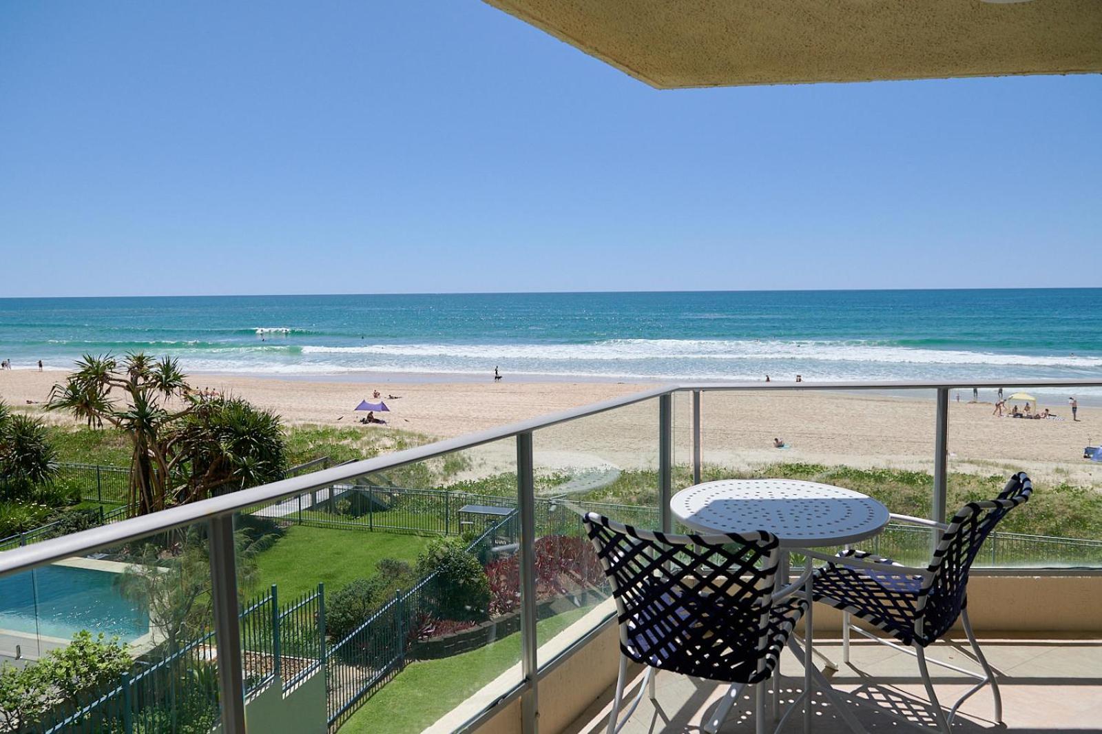 Foreshore Beachfront Apartments Gold Coast Extérieur photo