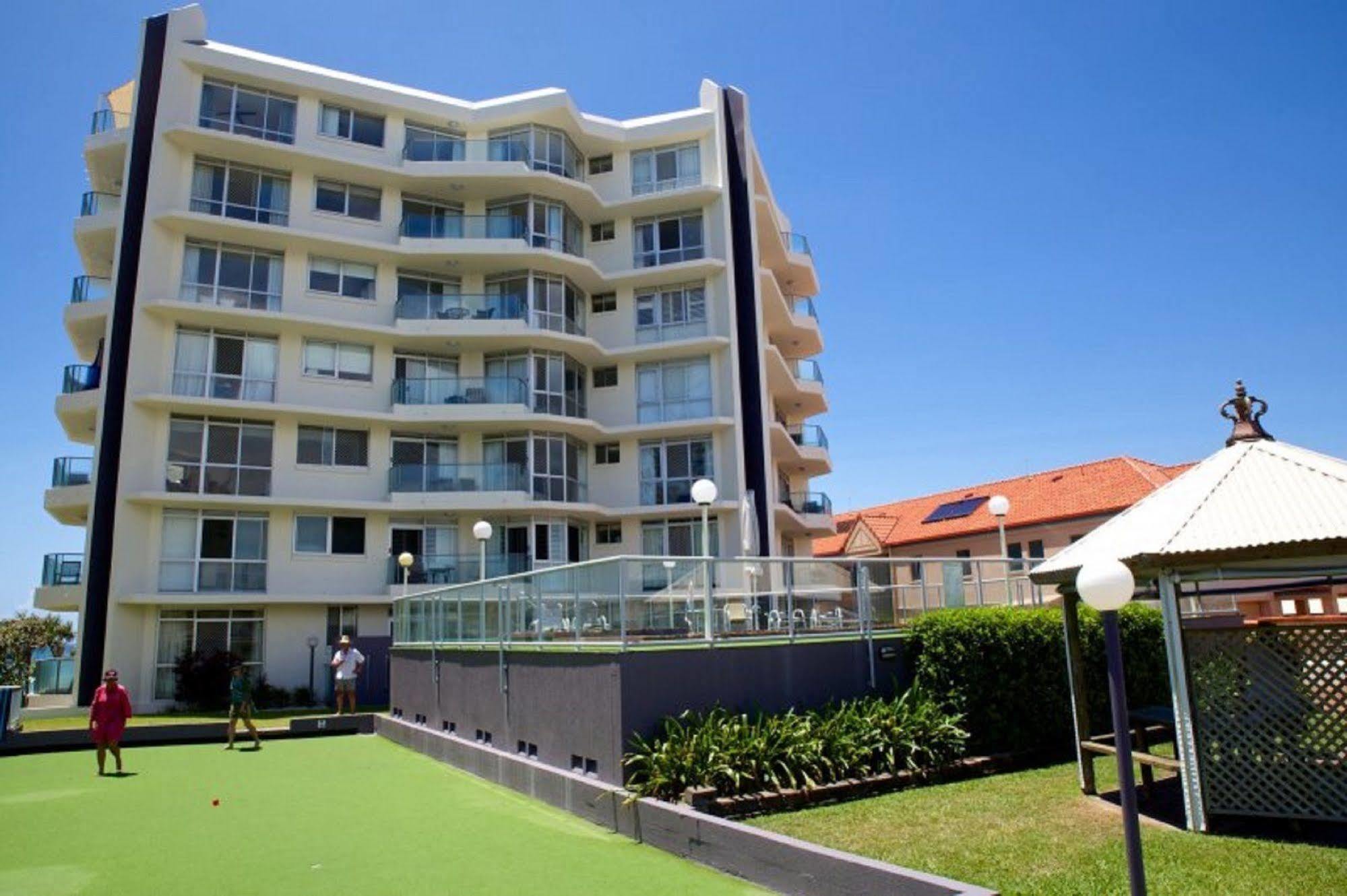 Foreshore Beachfront Apartments Gold Coast Extérieur photo